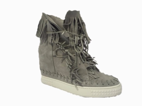 L'ESTROSA OBŁĘDNE SNEAKERSY FRĘDZLE NOWOŚĆ HIT ! L'ESTROSA OBŁĘDNE SNEAKERSY FRĘDZLE NOWOŚĆ HIT !