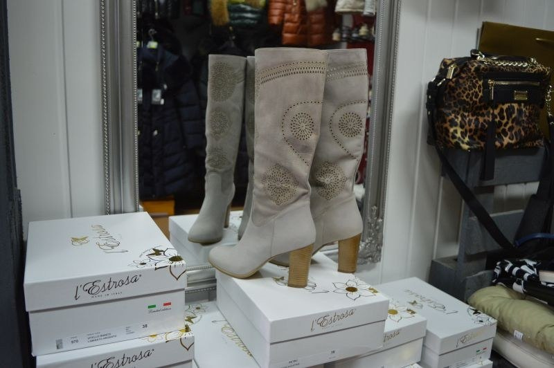 L'ESTROSA SKÓRA NATURALNA KOZAKI NOWOŚĆ PROMOCJA ! L'ESTROSA SKÓRA NATURALNA KOZAKI NOWOŚĆ PROMOCJA !