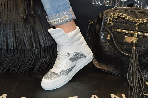 L'ESTROSA SKÓRA SNEAKERSY SREBRO KLAMRA PROMOCJA ! L'ESTROSA SKÓRA SNEAKERSY SREBRO KLAMRA PROMOCJA !