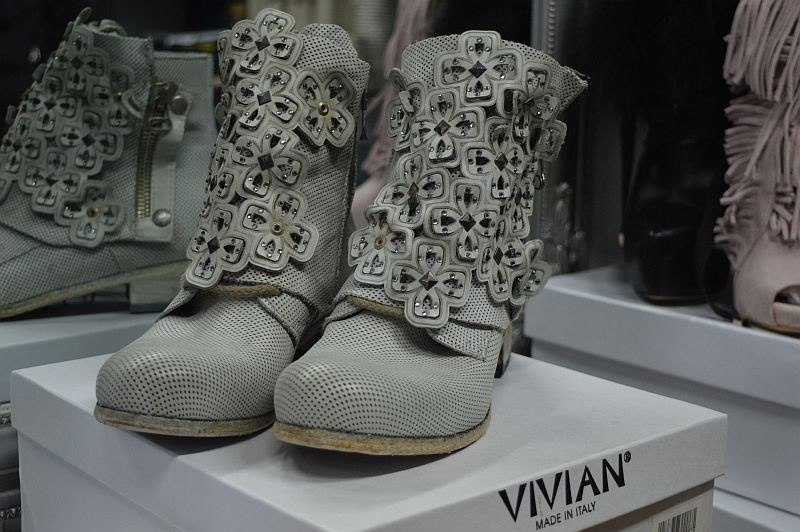 VIVIAN SKÓRA NATURALNA BOTKI ZDOBIONE PROMOCJA VIVIAN SKÓRA NATURALNA BOTKI ZDOBIONE PROMOCJA