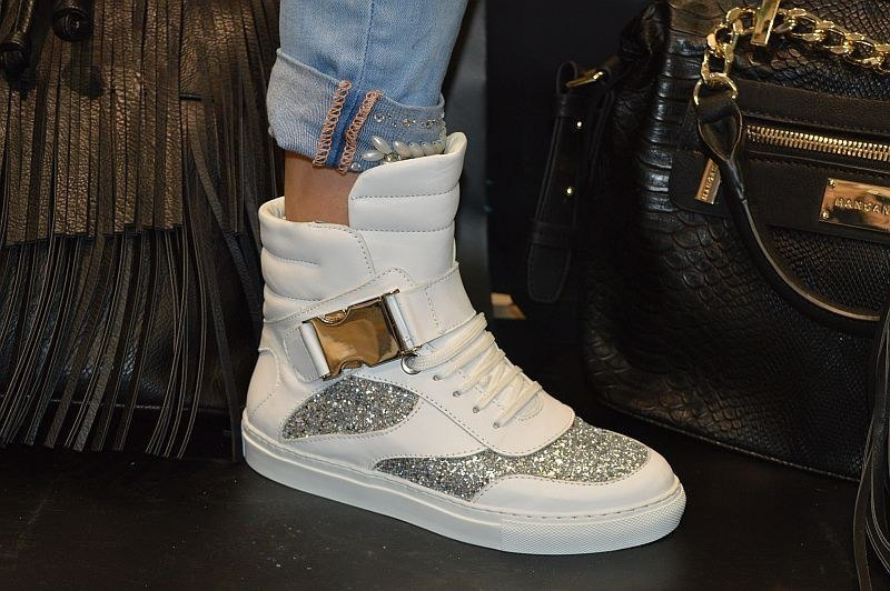 L'ESTROSA SKÓRA SNEAKERSY SREBRO KLAMRA PROMOCJA ! L'ESTROSA SKÓRA SNEAKERSY SREBRO KLAMRA PROMOCJA !