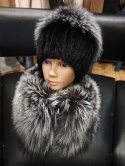 CZAPKA Z NATURALNEGO FUTRA Z NOREK I POMPONEM Z JENOTA LUB SREBRNEGO LISA ROZMIAR UNIWERSALNY