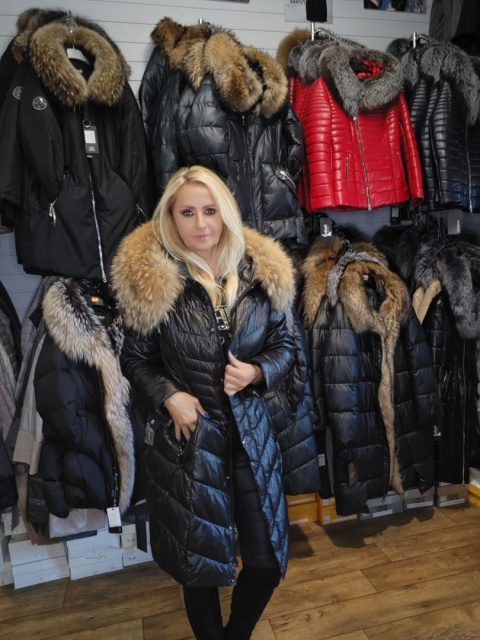 EKSKLUZYWNY PŁASZCZ PUCHOWY SREBRNY LIS BIAŁYSTOK EKSKLUZYWNY PŁASZCZ PUCHOWY SREBRNY LIS BIAŁYSTOK