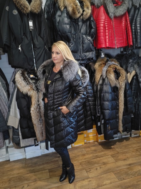 EKSKLUZYWNY EFEKTOWNY PŁASZCZ PUCHOWY JAKOŚĆ PREMIUM NATURALNY SREBRNY LIS