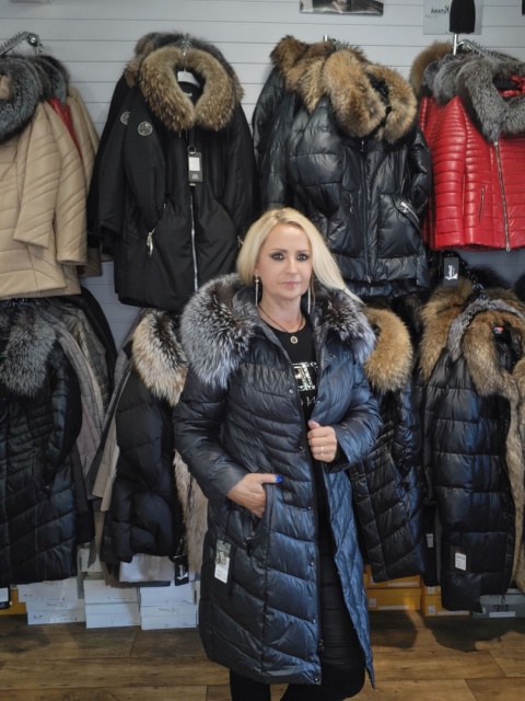 EKSKLUZYWNY EFEKTOWNY PŁASZCZ PUCHOWY JAKOŚĆ PREMIUM NATURALNY SREBRNY LIS